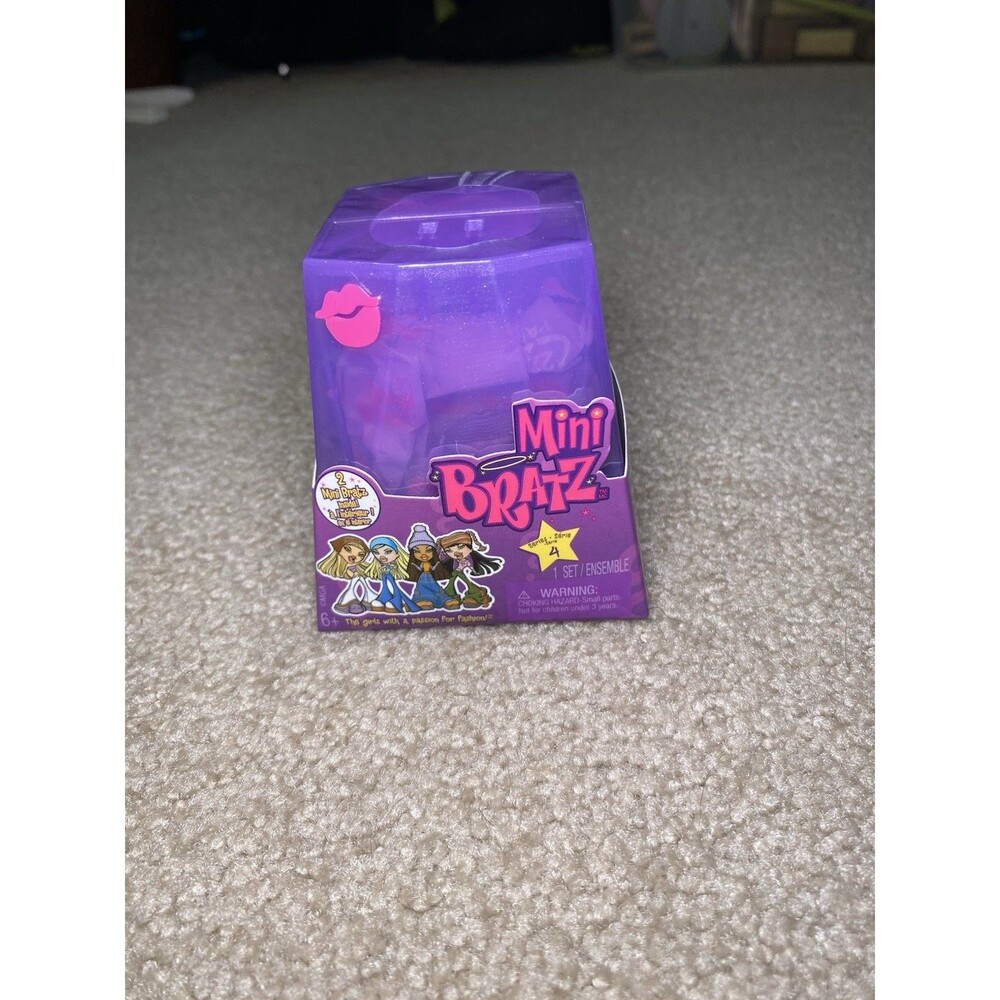 Mini Bratz Series 4 MGA Miniverse Blind Box Mystery 2 Mini Dolls New
